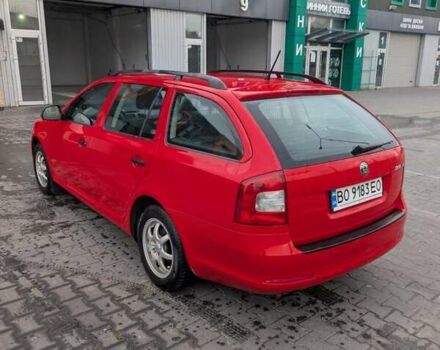 Красный Шкода Октавия, объемом двигателя 1.6 л и пробегом 270 тыс. км за 7400 $, фото 3 на Automoto.ua