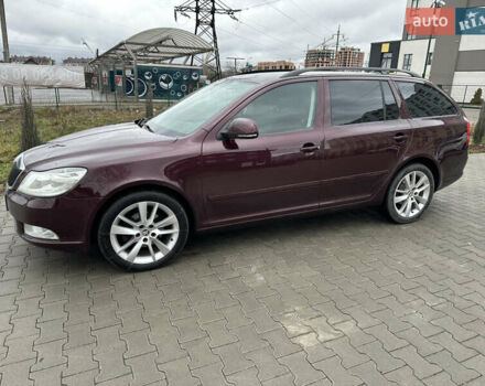 Красный Шкода Октавия, объемом двигателя 1.6 л и пробегом 230 тыс. км за 8550 $, фото 2 на Automoto.ua