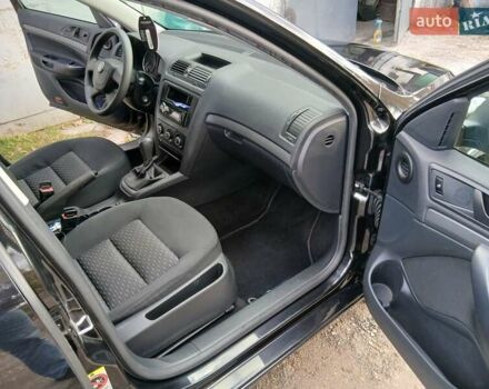 Красный Шкода Октавия, объемом двигателя 2 л и пробегом 215 тыс. км за 8650 $, фото 31 на Automoto.ua