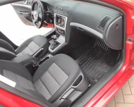 Червоний Шкода Октавія, об'ємом двигуна 1.99 л та пробігом 247 тис. км за 9000 $, фото 11 на Automoto.ua