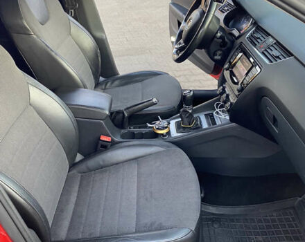 Красный Шкода Октавия, объемом двигателя 2 л и пробегом 265 тыс. км за 11400 $, фото 14 на Automoto.ua