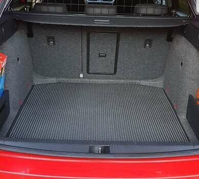 Красный Шкода Октавия, объемом двигателя 0 л и пробегом 287 тыс. км за 10000 $, фото 2 на Automoto.ua