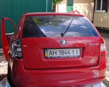 Червоний Шкода Октавія, об'ємом двигуна 1.6 л та пробігом 150 тис. км за 3500 $, фото 1 на Automoto.ua