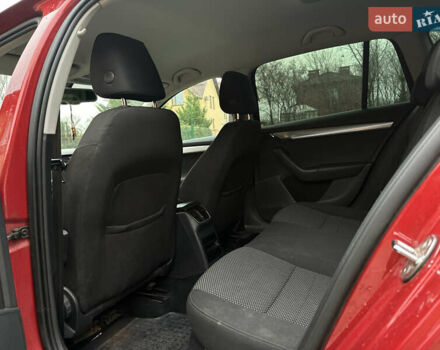 Червоний Шкода Октавія, об'ємом двигуна 1.6 л та пробігом 180 тис. км за 10999 $, фото 8 на Automoto.ua
