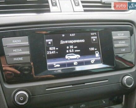 Красный Шкода Октавия, объемом двигателя 1.6 л и пробегом 213 тыс. км за 9500 $, фото 9 на Automoto.ua