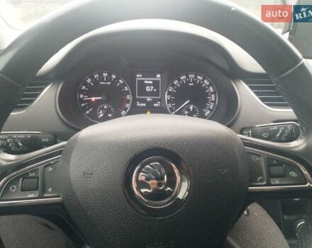 Красный Шкода Октавия, объемом двигателя 1.6 л и пробегом 213 тыс. км за 9500 $, фото 12 на Automoto.ua