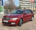 Красный Шкода Октавия, объемом двигателя 1.6 л и пробегом 180 тыс. км за 9999 $, фото 1 на Automoto.ua