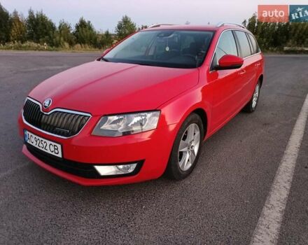 Шкода Октавия 2014 в Луцке на Automoto.ua Красный Шкода Октавия, объемом двигателя 1.6 л и пробегом 279 тыс. км за 10700 $, фото 5 на Automoto.ua