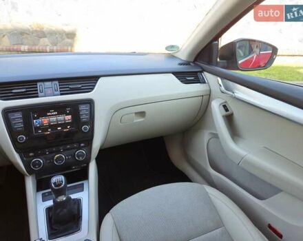Красный Шкода Октавия, объемом двигателя 2 л и пробегом 277 тыс. км за 11800 $, фото 23 на Automoto.ua