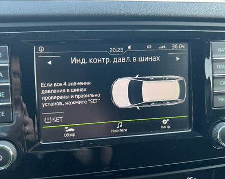 Красный Шкода Октавия, объемом двигателя 1.6 л и пробегом 247 тыс. км за 12500 $, фото 7 на Automoto.ua