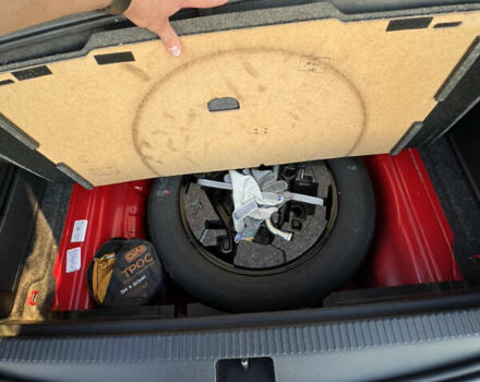 Красный Шкода Октавия, объемом двигателя 1.6 л и пробегом 247 тыс. км за 12500 $, фото 22 на Automoto.ua