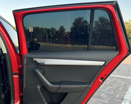 Красный Шкода Октавия, объемом двигателя 1.6 л и пробегом 247 тыс. км за 12500 $, фото 18 на Automoto.ua