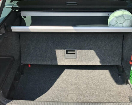 Красный Шкода Октавия, объемом двигателя 2 л и пробегом 215 тыс. км за 16699 $, фото 19 на Automoto.ua