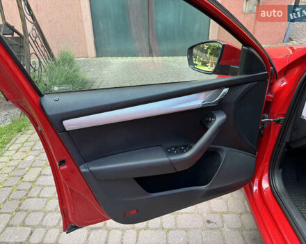 Красный Шкода Октавия, объемом двигателя 1.6 л и пробегом 250 тыс. км за 10500 $, фото 15 на Automoto.ua