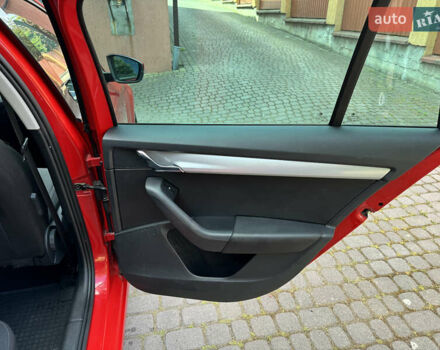 Красный Шкода Октавия, объемом двигателя 1.6 л и пробегом 250 тыс. км за 10500 $, фото 27 на Automoto.ua