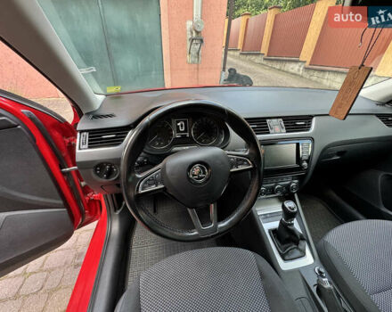 Красный Шкода Октавия, объемом двигателя 1.6 л и пробегом 250 тыс. км за 10500 $, фото 25 на Automoto.ua
