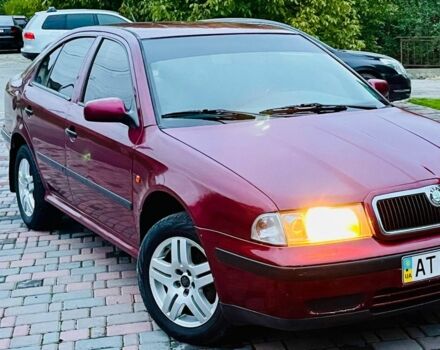 Красный Шкода Октавия, объемом двигателя 1.6 л и пробегом 300 тыс. км за 2650 $, фото 6 на Automoto.ua