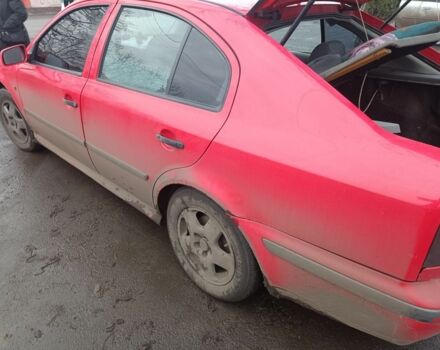 Красный Шкода Октавия, объемом двигателя 1.6 л и пробегом 397 тыс. км за 2500 $, фото 3 на Automoto.ua