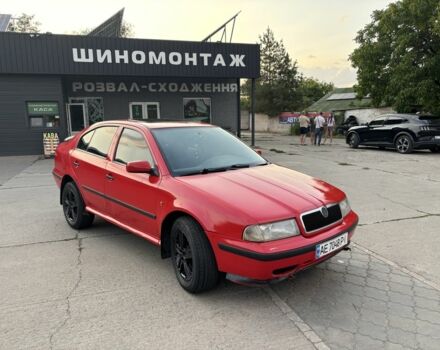 Красный Шкода Октавия, объемом двигателя 1.6 л и пробегом 340 тыс. км за 2650 $, фото 4 на Automoto.ua
