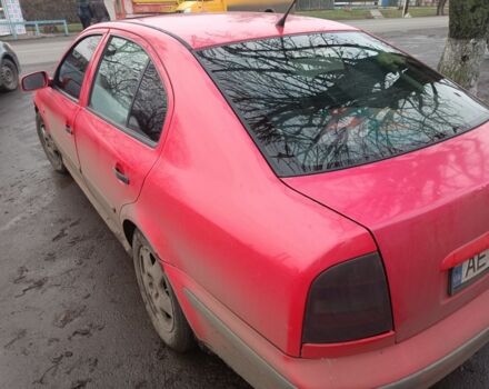 Красный Шкода Октавия, объемом двигателя 1.6 л и пробегом 397 тыс. км за 2500 $, фото 5 на Automoto.ua