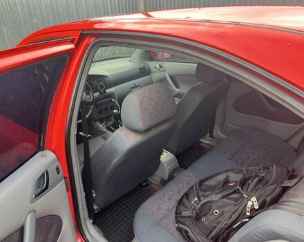 Красный Шкода Октавия, объемом двигателя 1.6 л и пробегом 285 тыс. км за 3600 $, фото 5 на Automoto.ua