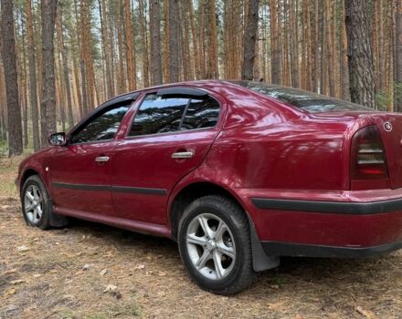 Красный Шкода Октавия, объемом двигателя 1.8 л и пробегом 390 тыс. км за 3200 $, фото 2 на Automoto.ua