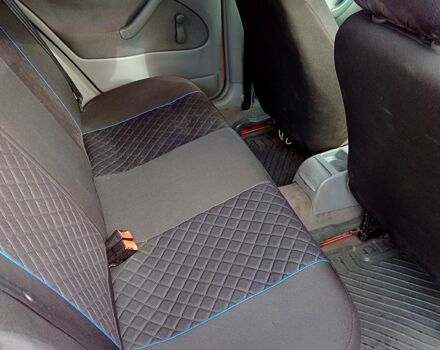 Красный Шкода Октавия, объемом двигателя 1.6 л и пробегом 223 тыс. км за 3800 $, фото 4 на Automoto.ua