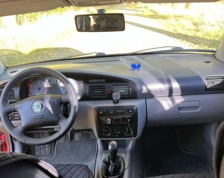 Червоний Шкода Октавія, об'ємом двигуна 1.6 л та пробігом 359 тис. км за 3500 $, фото 5 на Automoto.ua