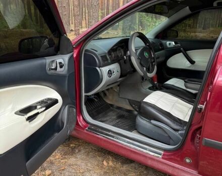 Красный Шкода Октавия, объемом двигателя 1.8 л и пробегом 390 тыс. км за 3200 $, фото 9 на Automoto.ua