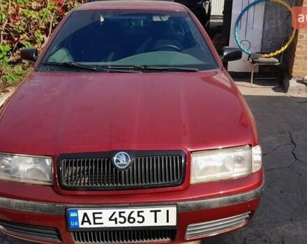 Красный Шкода Октавия, объемом двигателя 1.6 л и пробегом 350 тыс. км за 3500 $, фото 3 на Automoto.ua