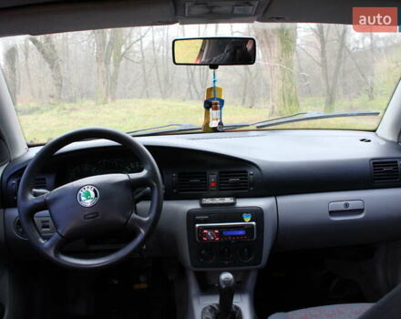 Червоний Шкода Октавія, об'ємом двигуна 1.6 л та пробігом 300 тис. км за 2752 $, фото 7 на Automoto.ua