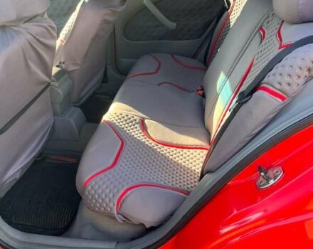 Красный Шкода Октавия, объемом двигателя 1.6 л и пробегом 287 тыс. км за 3200 $, фото 5 на Automoto.ua