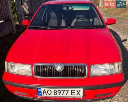 Красный Шкода Октавия, объемом двигателя 1.6 л и пробегом 287 тыс. км за 3200 $, фото 2 на Automoto.ua