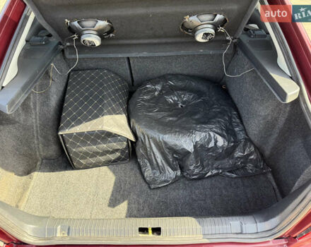 Червоний Шкода Октавія, об'ємом двигуна 2 л та пробігом 320 тис. км за 3900 $, фото 28 на Automoto.ua