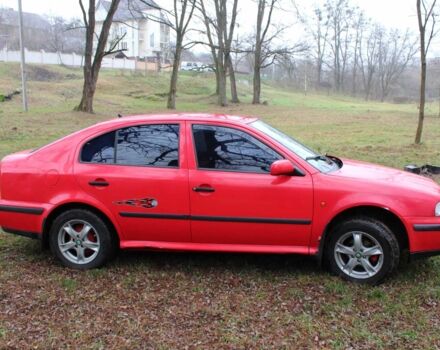 Красный Шкода Октавия, объемом двигателя 1.6 л и пробегом 300 тыс. км за 2750 $, фото 3 на Automoto.ua