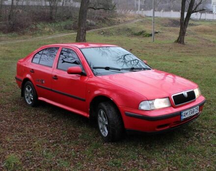 Красный Шкода Октавия, объемом двигателя 1.6 л и пробегом 300 тыс. км за 2750 $, фото 2 на Automoto.ua