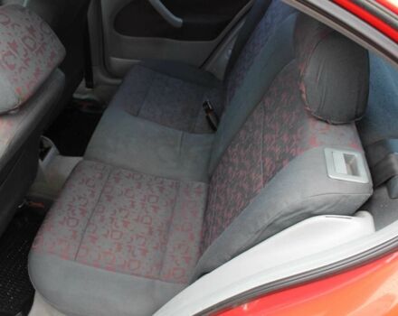 Красный Шкода Октавия, объемом двигателя 1.6 л и пробегом 300 тыс. км за 2750 $, фото 14 на Automoto.ua