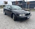 Красный Шкода Октавия, объемом двигателя 1.6 л и пробегом 236 тыс. км за 3499 $, фото 1 на Automoto.ua