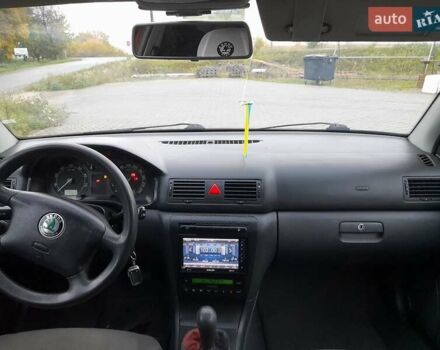 Червоний Шкода Октавія, об'ємом двигуна 1.78 л та пробігом 255 тис. км за 4200 $, фото 47 на Automoto.ua