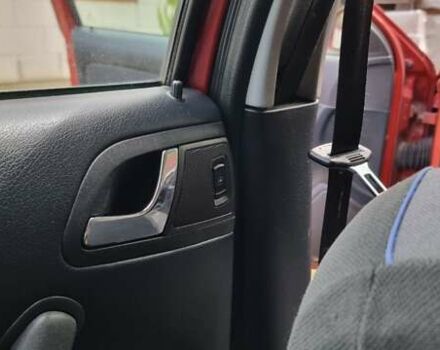 Червоний Шкода Октавія, об'ємом двигуна 2 л та пробігом 223 тис. км за 4750 $, фото 21 на Automoto.ua