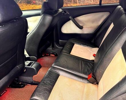 Червоний Шкода Октавія, об'ємом двигуна 1.8 л та пробігом 244 тис. км за 6000 $, фото 7 на Automoto.ua