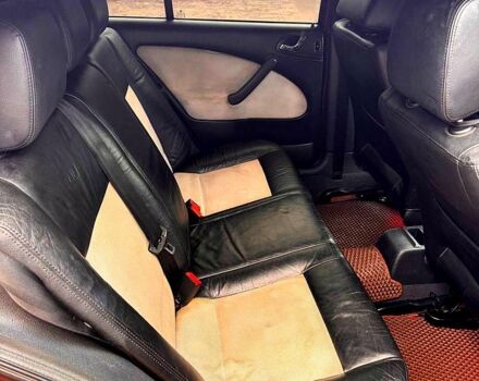 Червоний Шкода Октавія, об'ємом двигуна 1.8 л та пробігом 244 тис. км за 6000 $, фото 10 на Automoto.ua