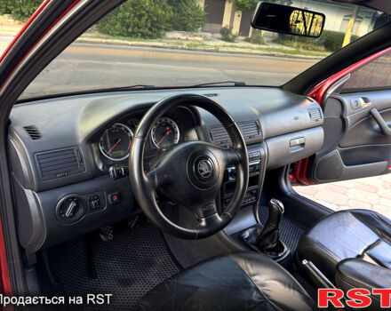 Червоний Шкода Октавія, об'ємом двигуна 1.8 л та пробігом 258 тис. км за 5199 $, фото 10 на Automoto.ua