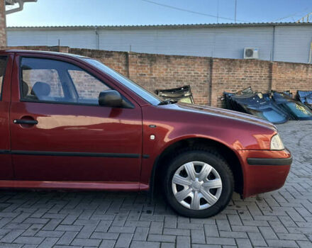 Червоний Шкода Октавія, об'ємом двигуна 1.6 л та пробігом 318 тис. км за 3000 $, фото 8 на Automoto.ua