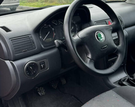 Красный Шкода Октавия, объемом двигателя 1.6 л и пробегом 229 тыс. км за 3599 $, фото 26 на Automoto.ua