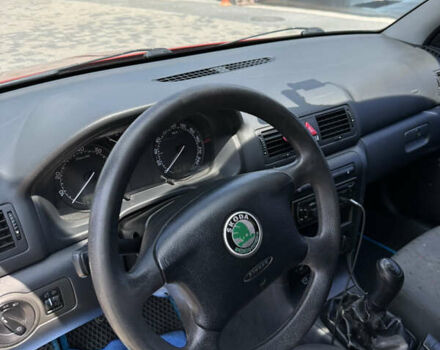 Красный Шкода Октавия, объемом двигателя 1.6 л и пробегом 169 тыс. км за 4999 $, фото 7 на Automoto.ua