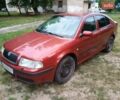 Красный Шкода Октавия, объемом двигателя 1.6 л и пробегом 268 тыс. км за 4500 $, фото 2 на Automoto.ua
