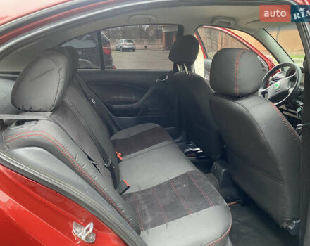 Красный Шкода Октавия, объемом двигателя 1.9 л и пробегом 318 тыс. км за 4300 $, фото 15 на Automoto.ua