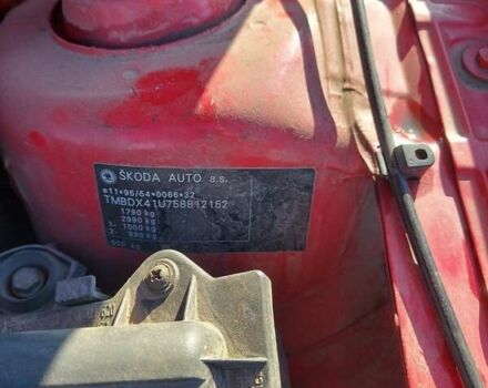 Красный Шкода Октавия, объемом двигателя 1.6 л и пробегом 225 тыс. км за 4999 $, фото 17 на Automoto.ua