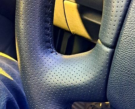 Красный Шкода Октавия, объемом двигателя 1.6 л и пробегом 200 тыс. км за 6000 $, фото 6 на Automoto.ua